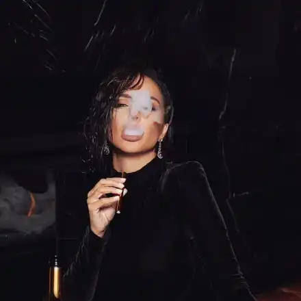 Николета няма никакви пороци, не пие, не пуши...