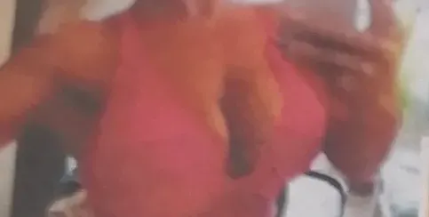 Новата Мис Тигрова вилнее във фейсбук: Прошляци, шибаняци, разбирам поне да имате г*з като моя, а не разплути тумбаци!