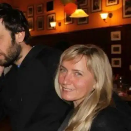 Официално: Мъжът на Елена Йончева заживя с младата любовница, тя пък му отмъкна детето