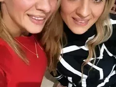 Огромно падение! Варя и Надежда спят в КОЧИНА в Англия! Вижте снимка на приюта!