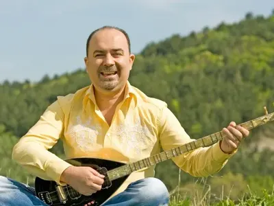 Орхан Мурад иска закон за забрана на чалгата