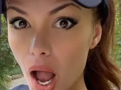 От пластмаса ли е Преслава?! Ето как изглежда след поредният й тунинг (ФОТО ПО-ДОЛУ)