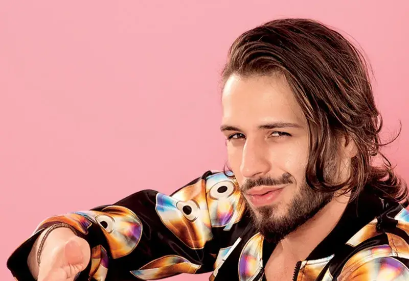 Папи Ханс си вирна носа, надува се пред фенове, отказва снимки и автографи