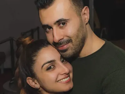 Певица избяга от Кипър заради репортер на Слави