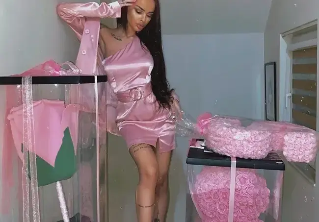 Прадокс: Кариерата на Сузанита залезе преди да е изгряла!