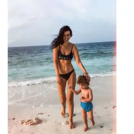 Ралица Паскалева на слънчева ваканция на Малдивите