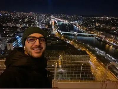 Сашо Кадиев щракна Париж от Айфеловата кула