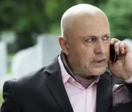 Скандал! Максим Генчев изхвърли сина на Сашо Дойнов от филма за Ботев (Станислав дал пари за лентата, разбрал от Фейсбук, че е аут)