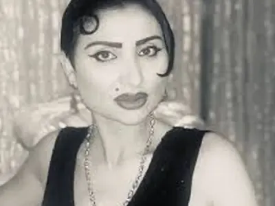 Смях! Софка се гримира с... фотошоп!