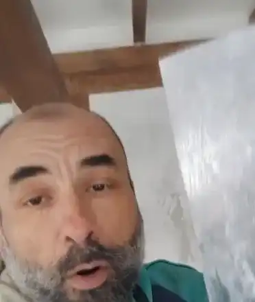 Спенс стана зидаро-мазач