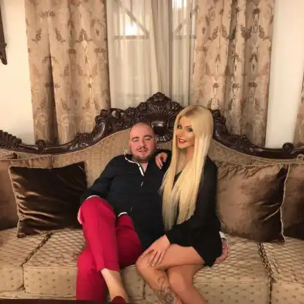 Светлана докара Гущеров до фалит, продаде родния си дом за 1 милион и заживяха на квартира! (Плеймейтката: Къщата има лоша енергия)