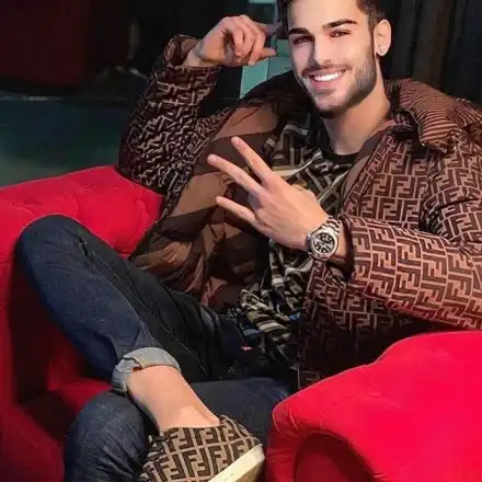 Тъп ПР на семейство Стораро! Най-малкият си измисли някакво хакване (Вижте)