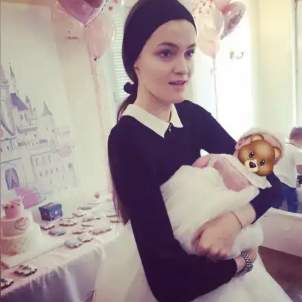 Топмоделка роди второ