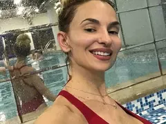 Малина не се бои да се показва без грим (Вижте я натурална - Фото)