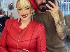 Сашка Васева си подмени зъбите