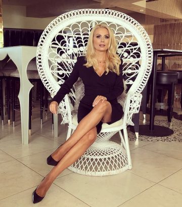Венета Райкова: Бях толкова бедна, че имах един чифт обувки за зимата и лятото!