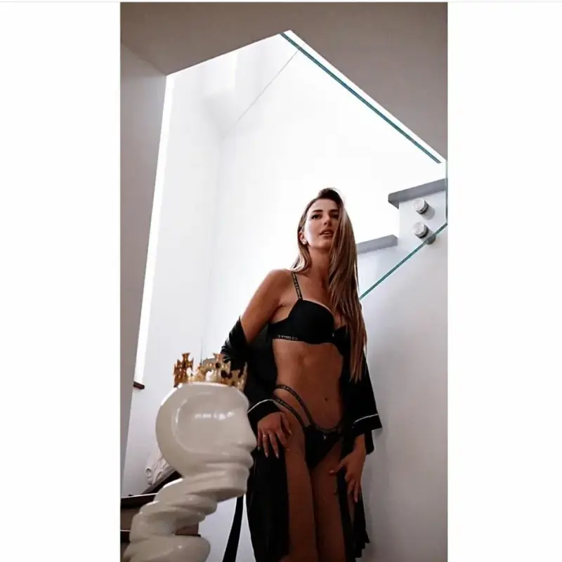 Aлекс Петканова се прочиства с житния режим на Дънов