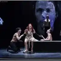 Авери на Врачански вдигат стачка в театъра