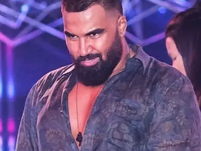 Азис открива „Гласът на България“ с шокиращо изпълнение