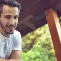 Бият любимата на Наум Шопов (Снимка)