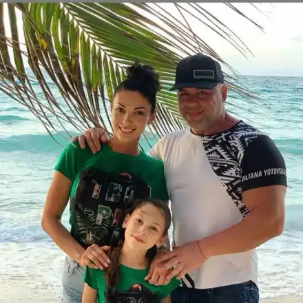 Биляна Йотовска отмаря на Сейшелите