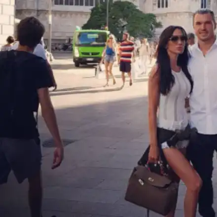 Биляна спипала Валери Божинов на калъп с 18-годишна!