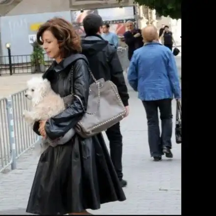 Цветелина Борислалова неотлъчно до песа