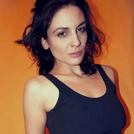 Диана Димитрова неузнаваема на 20 години