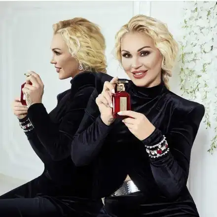 Дизайнерката Евгения Борисова пуска нишов парфюм произведен в Дубай