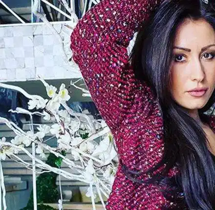 Джена пазарува на аванта (Певицата не обича да харчи за дрехи)