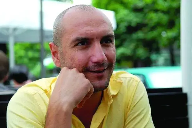 Емо Чолаков няма да напуска летището, ще работи и на терминала, и в Нова