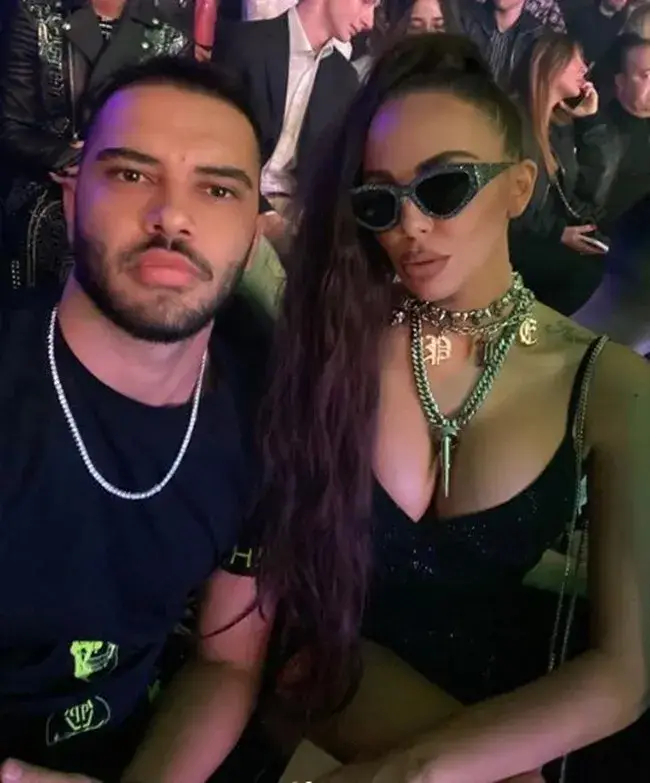 Фризьорът на Николета избяга от Милано заради коронавируса (Снимки)