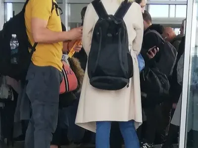 Художничка омая Калин Врачански (Фото на блондинката + Коя е тя)