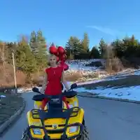 Жаси подкара АТВ на токчета