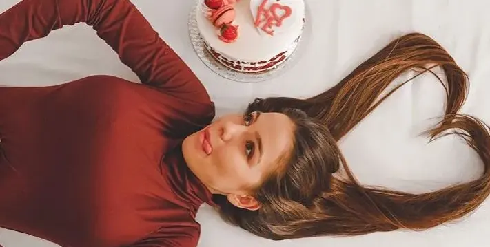 Жената на Шопов краде сърце