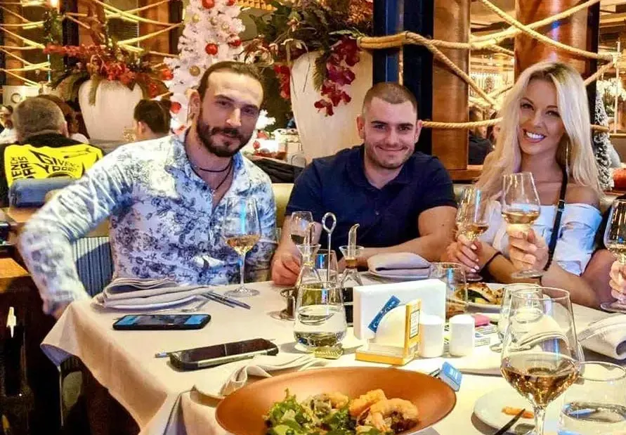 Краси Джунов заби приятелка на Натали Трифонова