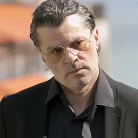 Куката прави филм за чалгата