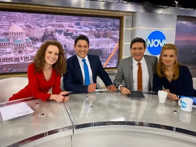 Лорд Евгени Минчев в акция:Софи в юруш на пайети, комбинезон, месарска манта и туника и още + СНИМКИ