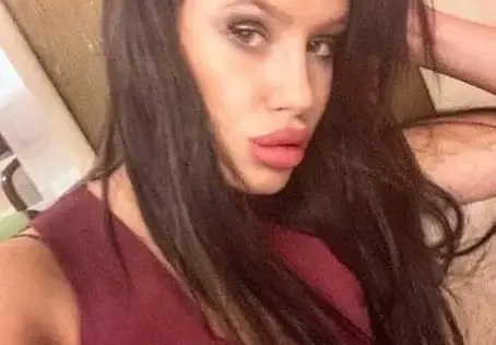 Новата миска избяга от хейтъри, не издържа на гаврата, че е грозна