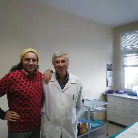 Оперираха от херния Икебаната