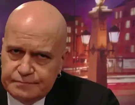 Още една жена напусна Слави