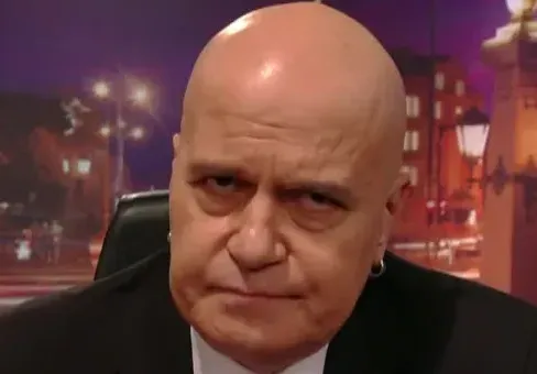 Още една жена напусна Слави