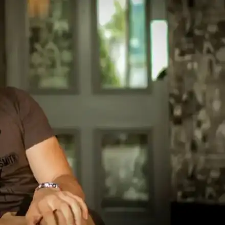 Отвлякоха Владо Карамазов в Мароко