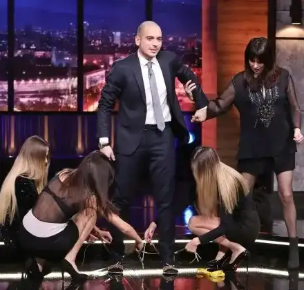 Пошло! Жени Калканджиева се отърка здраво в Цитиридис, осигури му цял харем (Брутално фото)