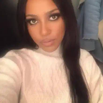 Прея стана двойничка на Наоми Кембъл