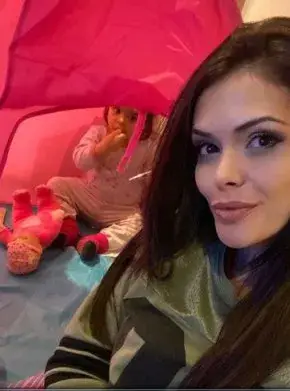 Преслава проговори на бебешки