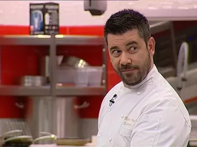 Шеф Ангелов на старта на „Хелс Кинчън”:  Кухнята не е за дъртаци! (Кой изяжда гадната храна в шоуто)