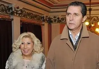 Силвия Кацарова се събра с младия си мъж (Милионерът Любомир й подари джип за 100 бона)