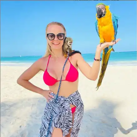 Соня Немска се зачерви в Пунта Кана