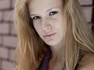 Стефания Кочева уплаши феновете (Актрисата се появи цялата обляна в кръв)